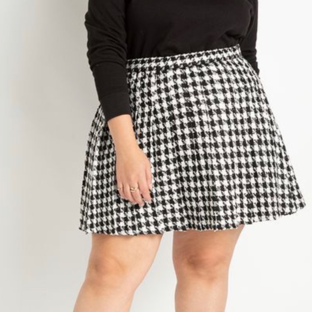 Pleated Tweed Mini Skirt